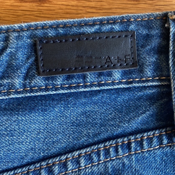 Abercrombie & Fitch Denim Raw Hem Skirt. NWOT. Size 24 - Picture 7 of 10